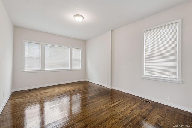 401 Ocean Avenue, Malverne, NY 11565
