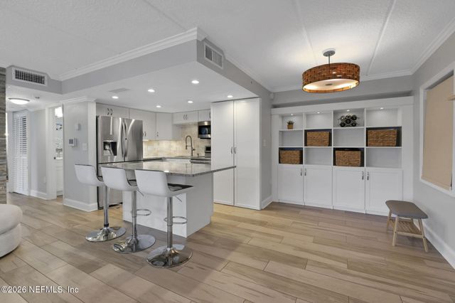 411 1ST Street S 202, Jacksonville Beach, FL 32250