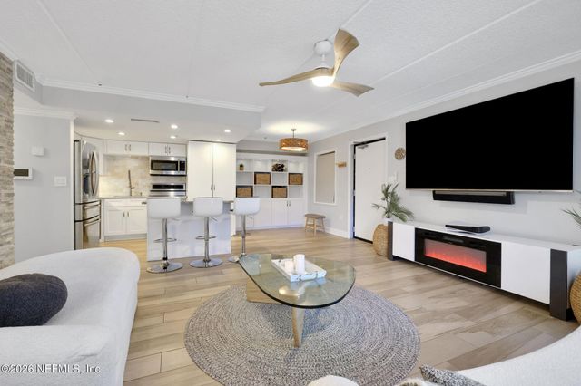 411 1ST Street S 202, Jacksonville Beach, FL 32250