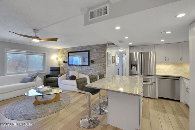 411 1ST Street S 202, Jacksonville Beach, FL 32250