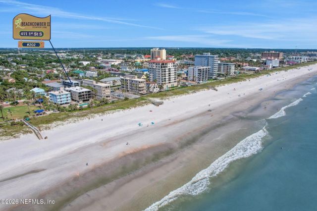 411 1ST Street S 202, Jacksonville Beach, FL 32250