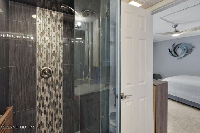 411 1ST Street S 202, Jacksonville Beach, FL 32250