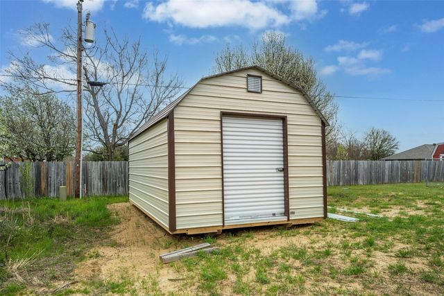 324 Windjammer Road, Gun Barrel City, TX 75156
