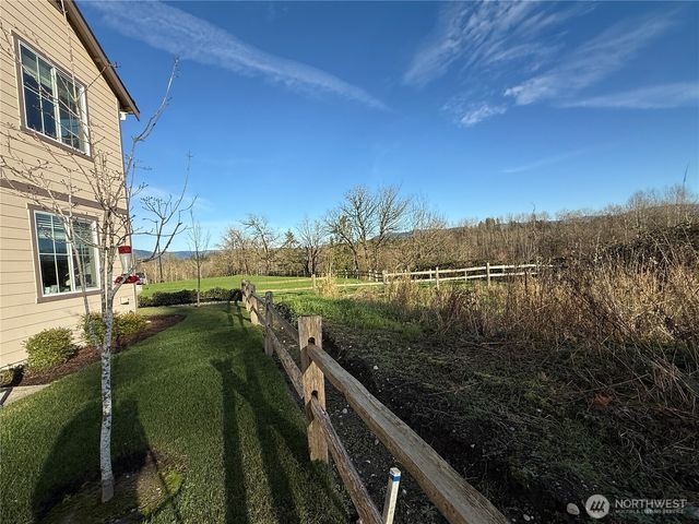 8803 E Gilman Avenue, Arlington, WA 98223
