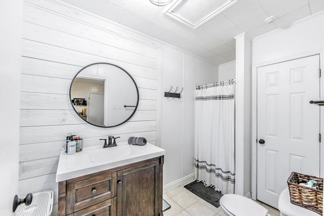 118 St Ann St, Raceland, LA 70394