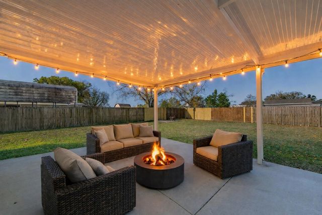 118 St Ann St, Raceland, LA 70394