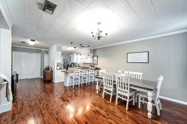 118 St Ann St, Raceland, LA 70394