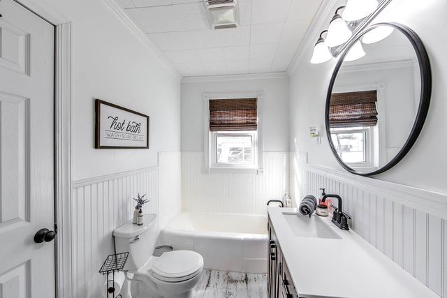 118 St Ann St, Raceland, LA 70394