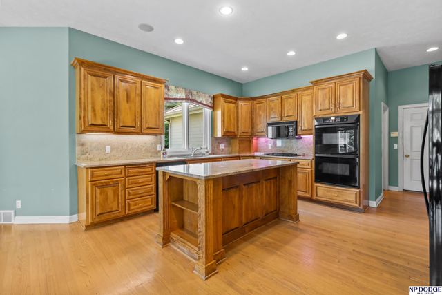 1414 N 132 Avenue Circle, Omaha, NE 68154
