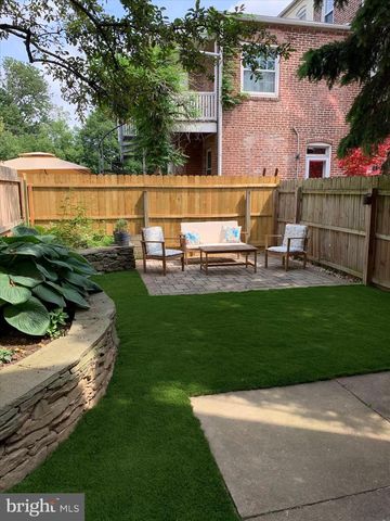 607 W CHESTNUT ST, Lancaster, PA 17603