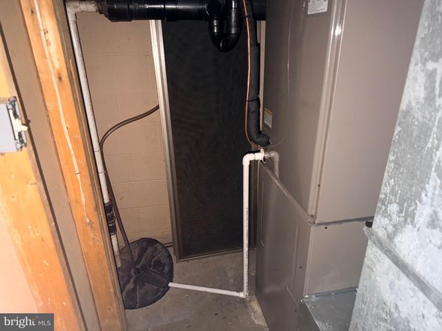 206 WHITEHALL CT, Voorhees, NJ 08043