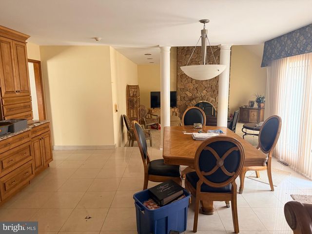 206 WHITEHALL CT, Voorhees, NJ 08043