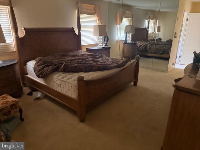 206 WHITEHALL CT, Voorhees, NJ 08043