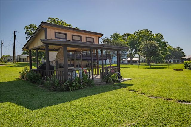 202 Willie Cook Street, Livingston, TX 77351