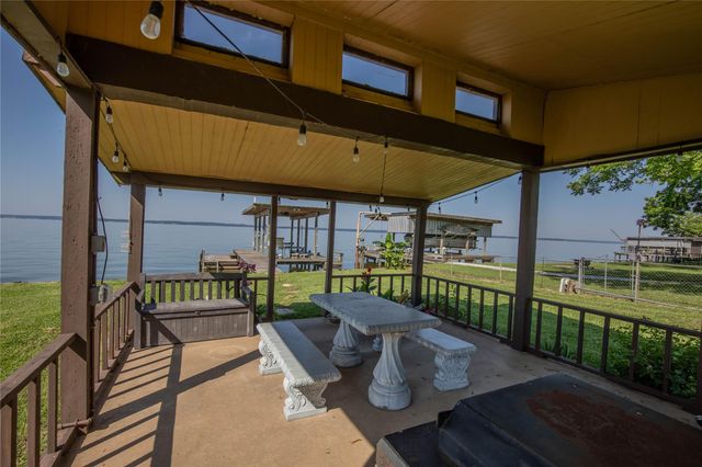 202 Willie Cook Street, Livingston, TX 77351