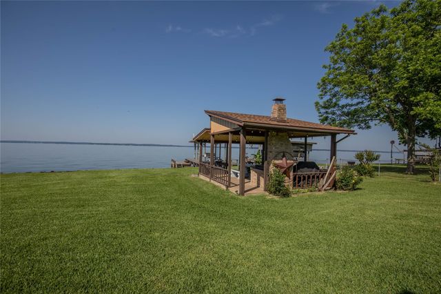 202 Willie Cook Street, Livingston, TX 77351