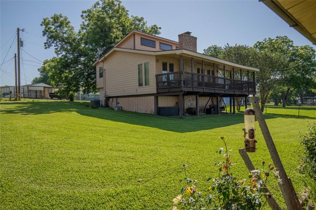 202 Willie Cook Street, Livingston, TX 77351