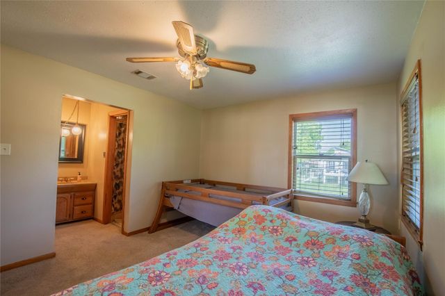 202 Willie Cook Street, Livingston, TX 77351