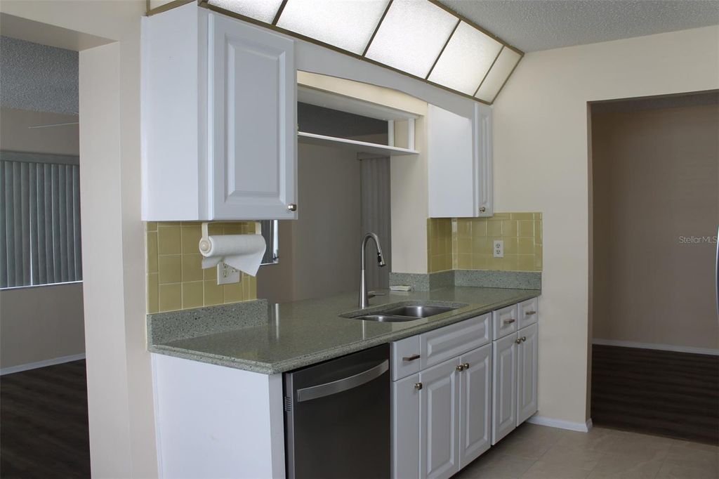 Image 4 of property listing at 3472 100TH AVENUE N, Pinellas Park, FL 33782