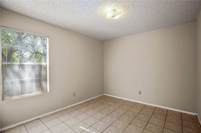 8807 Pineridge DR A, Austin, TX 78729