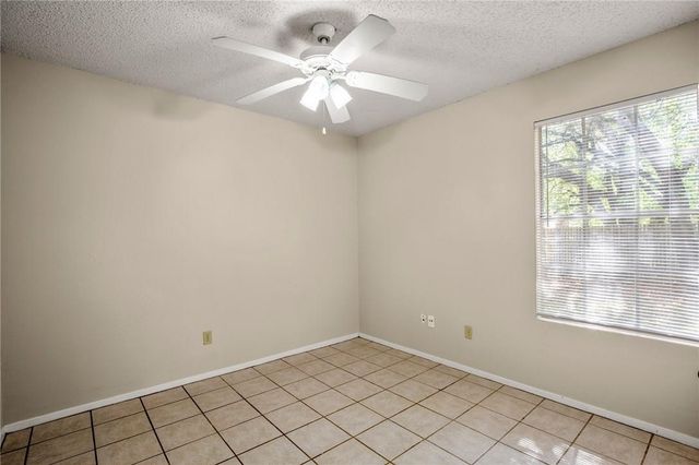 8807 Pineridge DR A, Austin, TX 78729