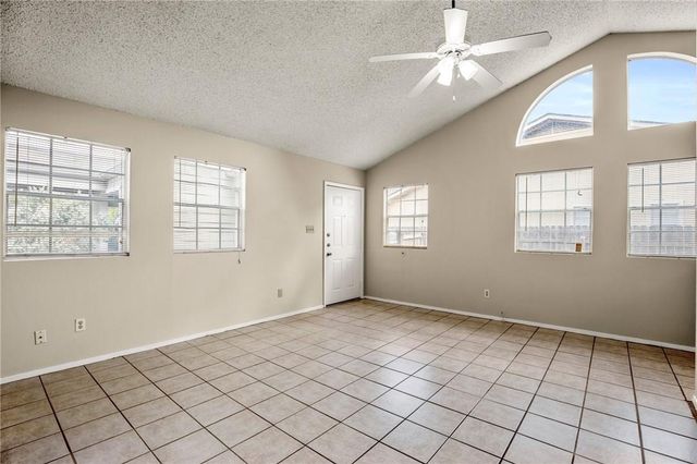 8807 Pineridge DR A, Austin, TX 78729