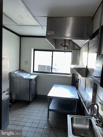 2300 S CROSKEY ST, Philadelphia, PA 19145