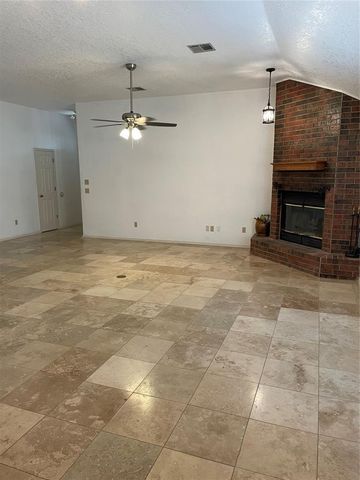 7232 NW 102nd Street, Oklahoma City, OK 73162