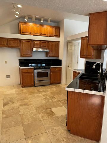 7232 NW 102nd Street, Oklahoma City, OK 73162