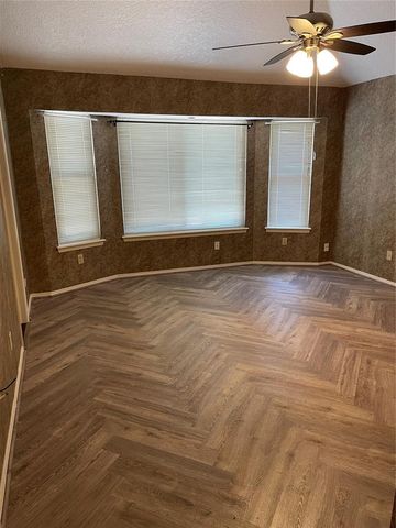 7232 NW 102nd Street, Oklahoma City, OK 73162