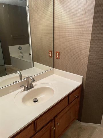 7232 NW 102nd Street, Oklahoma City, OK 73162