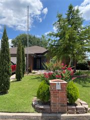 7232 NW 102nd Street, Oklahoma City, OK 73162