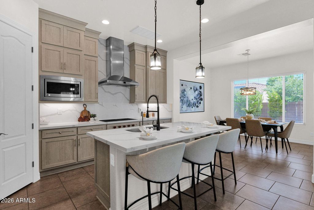 2282 E TOMAHAWK Drive, Gilbert, AZ 85298 — exterior