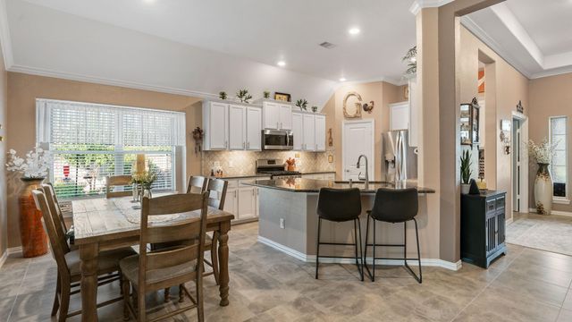 2204 Golden Laurel Drive, Conroe, TX 77304