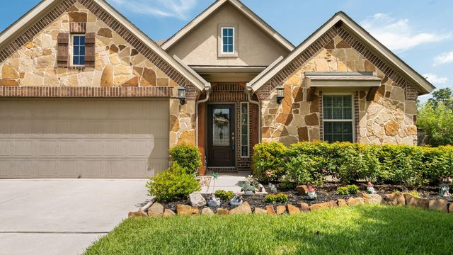 2204 Golden Laurel Drive, Conroe, TX 77304