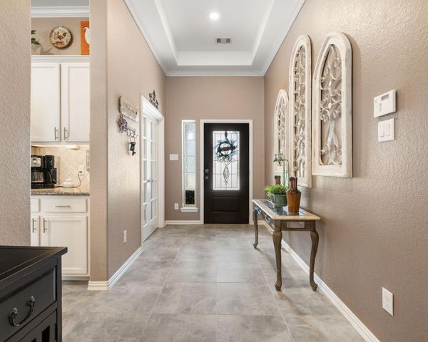 2204 Golden Laurel Drive, Conroe, TX 77304
