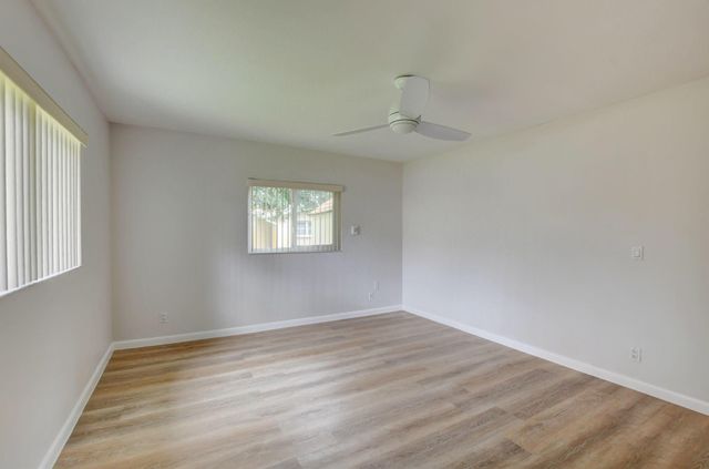 6347 Country Wood Way, Delray Beach, FL 33484