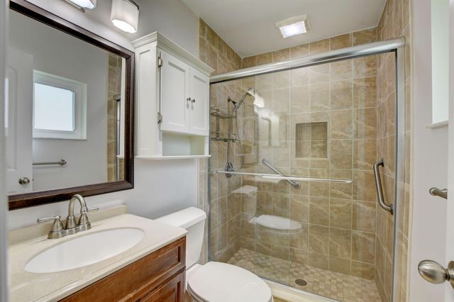 6347 Country Wood Way, Delray Beach, FL 33484