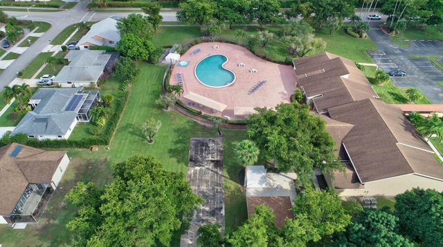 6347 Country Wood Way, Delray Beach, FL 33484