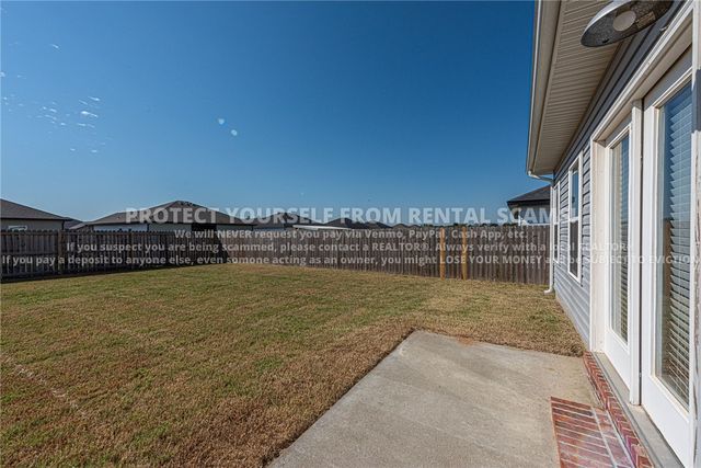 211 Grove Lane, Bentonville, AR 72713