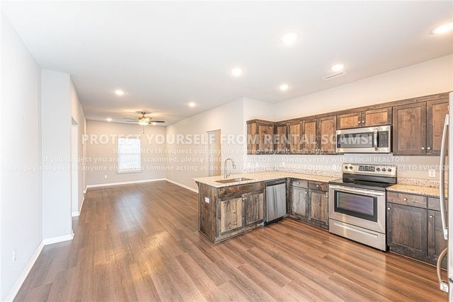 211 Grove Lane, Bentonville, AR 72713