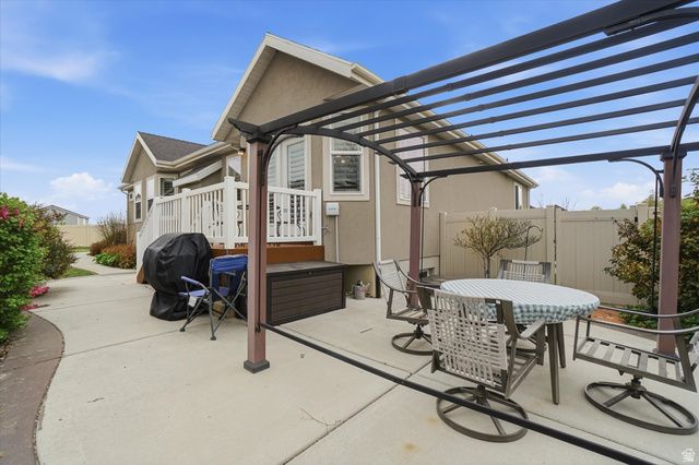 1690 N 60 W, North Ogden, UT 84404