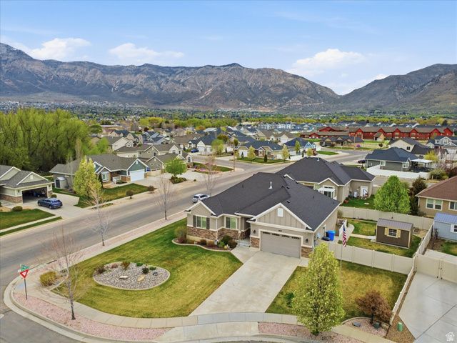 1690 N 60 W, North Ogden, UT 84404
