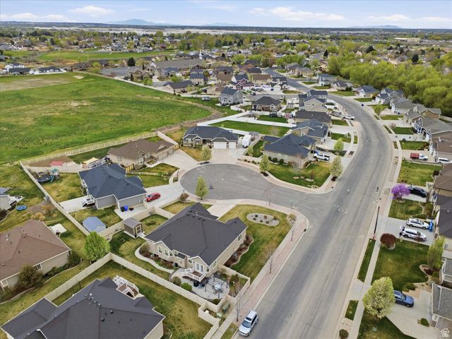 1690 N 60 W, North Ogden, UT 84404