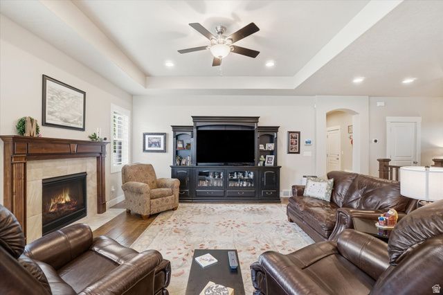 1690 N 60 W, North Ogden, UT 84404