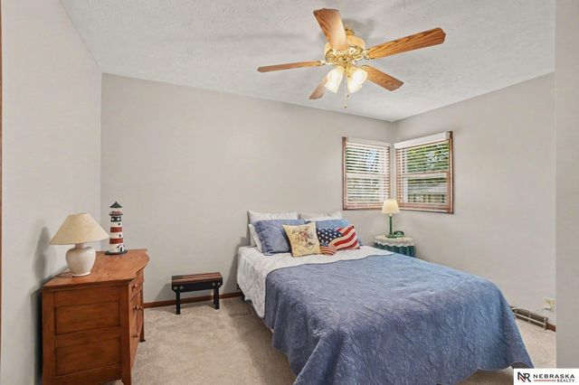 6802 S 81 Street, Ralston, NE 68127