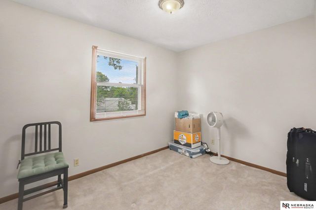 6802 S 81 Street, Ralston, NE 68127