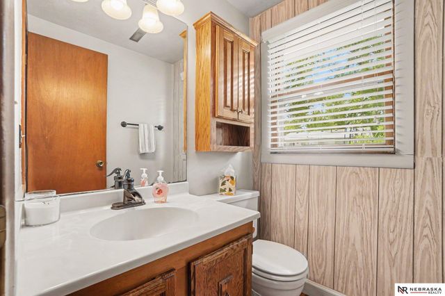 6802 S 81 Street, Ralston, NE 68127