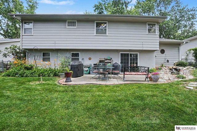 6802 S 81 Street, Ralston, NE 68127