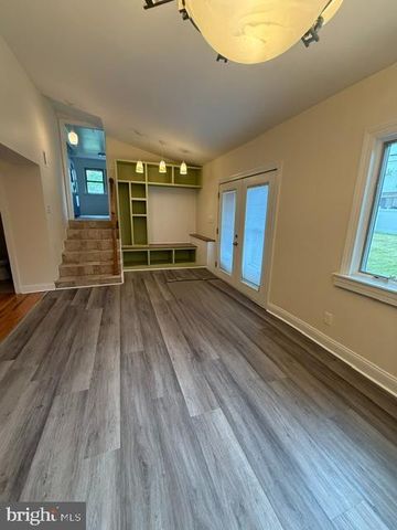152 E CHURCH RD, Elkins Park, PA 19027